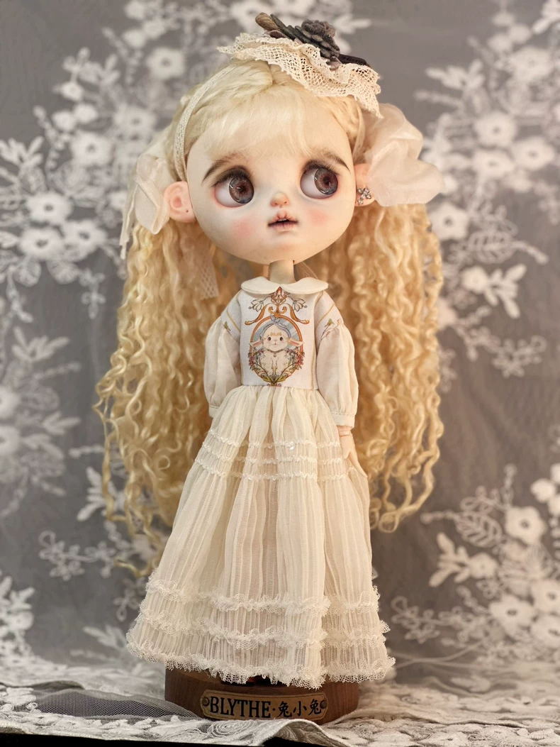 Exquisite Blythe Doll Outfits: Elegant, Customizable & Durable for Collectors - Image 7