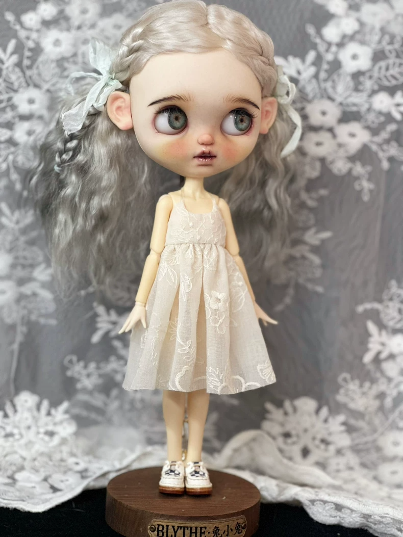 Exquisite Blythe Doll Lace Dress & Shawl Set – Elegant Collector’s Outfit - Image 7