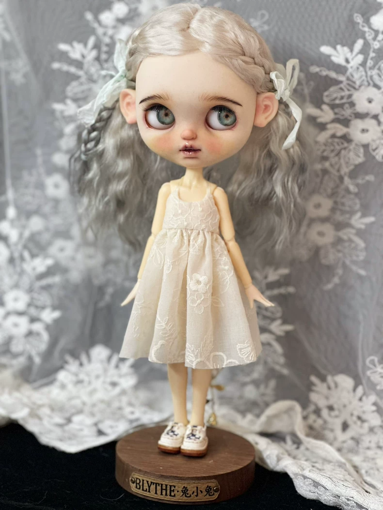 Exquisite Blythe Doll Lace Dress & Shawl Set – Elegant Collector’s Outfit - Image 8