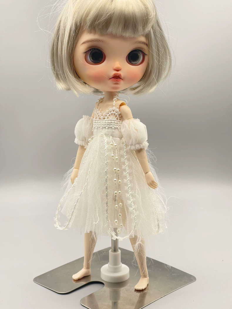 Elegant Handmade BLYTHE Doll Dress: Whimsical Lace & Tulle Outfit for ob22, ob24, ob26 Collectors - Image 5