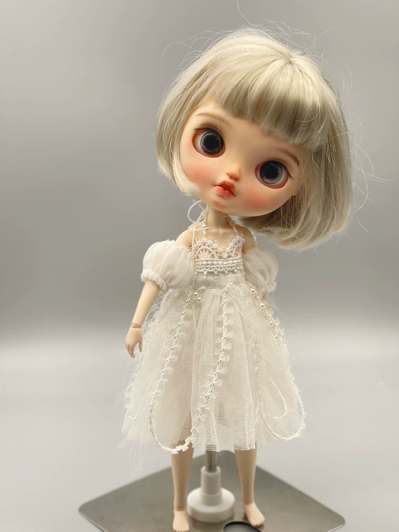 Elegant Handmade BLYTHE Doll Dress: Whimsical Lace & Tulle Outfit for ob22, ob24, ob26 Collectors - Image 6