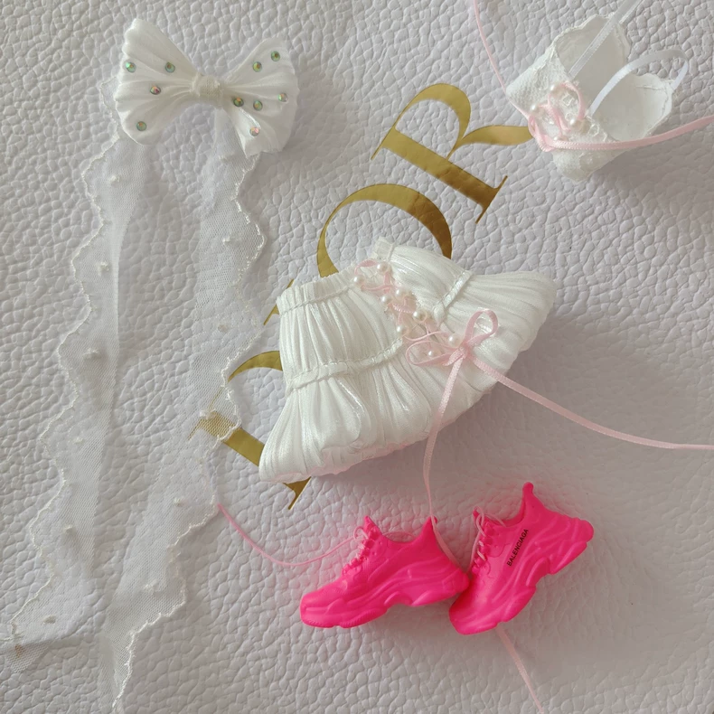 Handmade BLYTHE Doll Outfit: Elegant Strapless Top & Skirt Set for Barbie & More - Image 4
