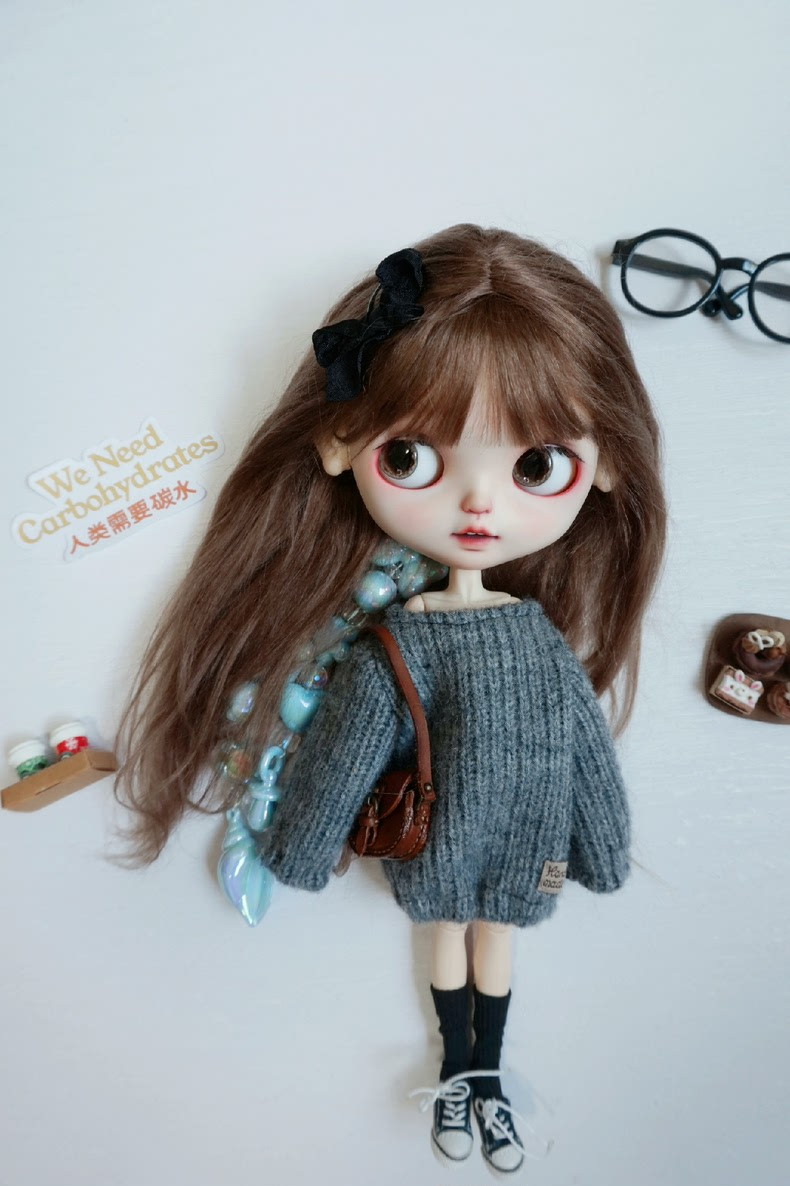 Handmade Blythe Doll Sweaters: Stylish, Durable & Versatile for BJD, Azone, OB22, OB24 Collectors - Image 2