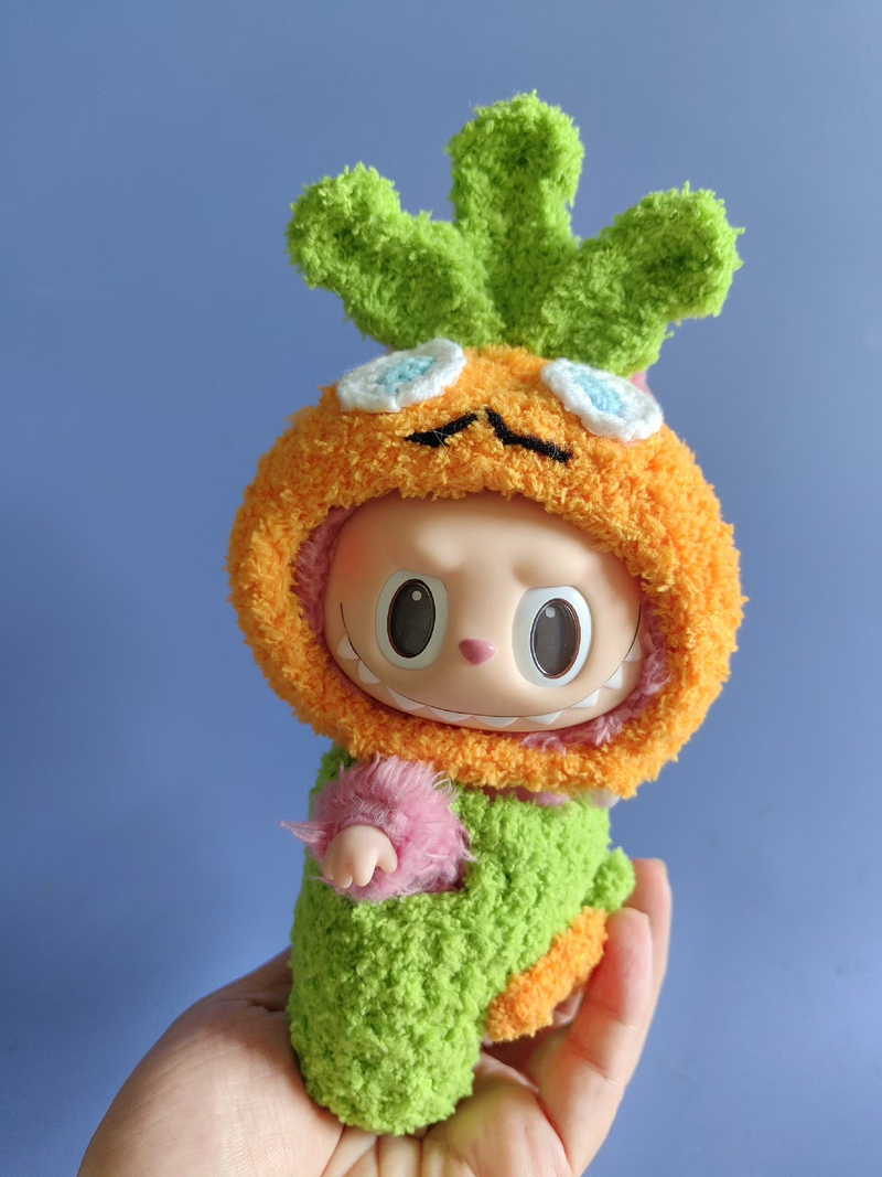 Whimsical Carrot Outfit for Labubu Dolls – Vibrant Orange & Green Playful Ensemble for Collectors - Image 5
