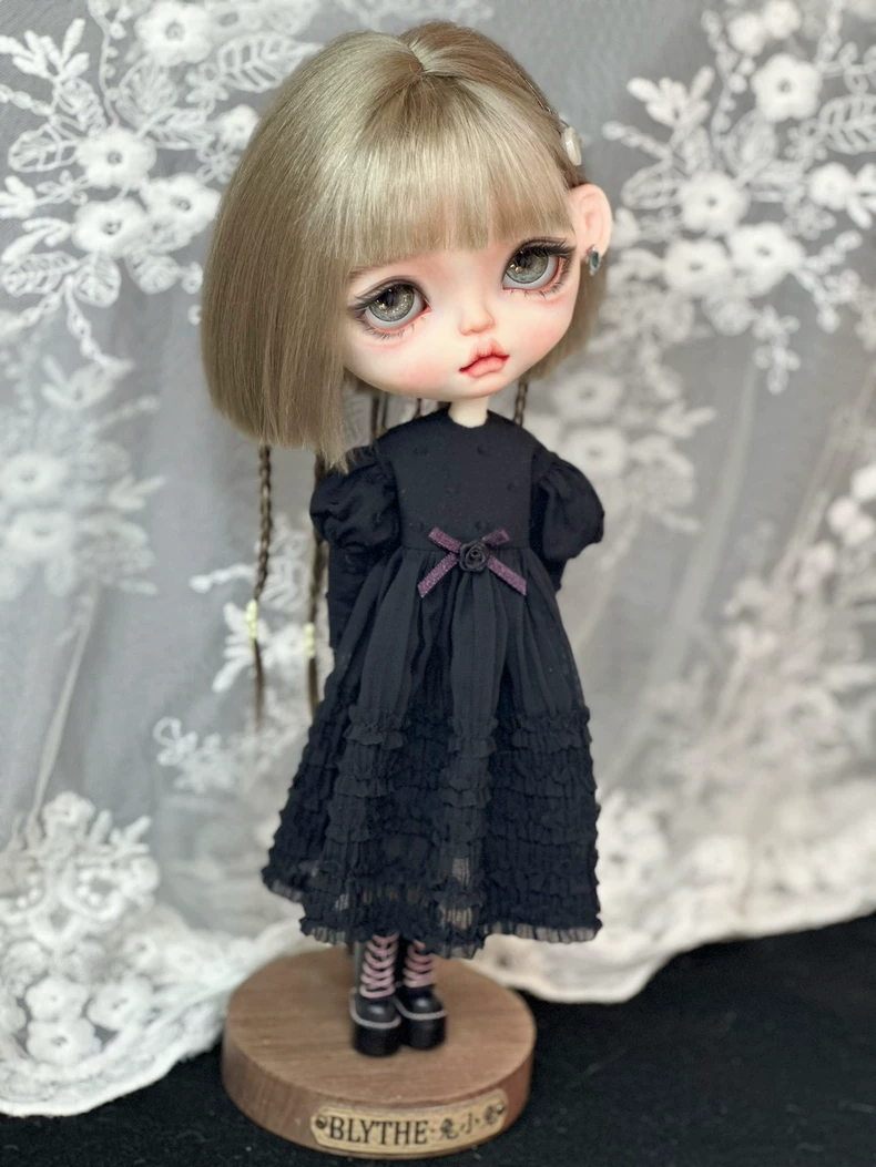 Vintage Black Blythe Doll Dress with Purple Ribbons - Elegant Outfit for ob22, ob24, ob26 Dolls - Image 4