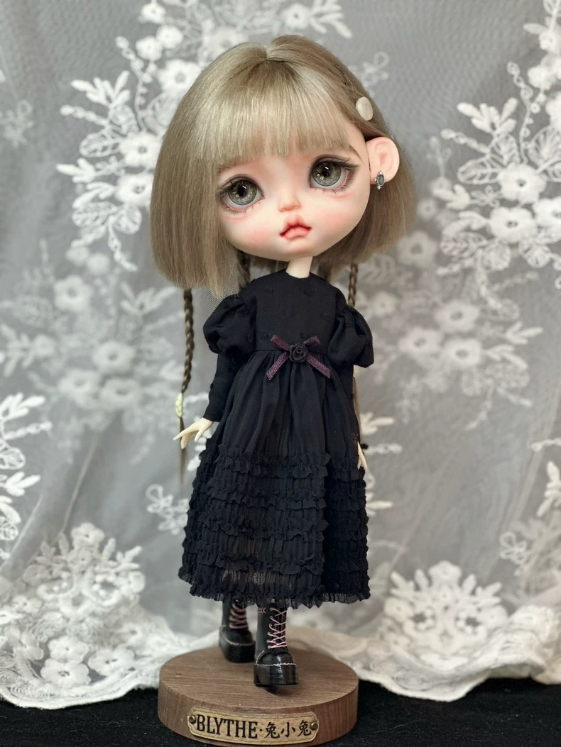 Vintage Black Blythe Doll Dress with Purple Ribbons - Elegant Outfit for ob22, ob24, ob26 Dolls - Image 9
