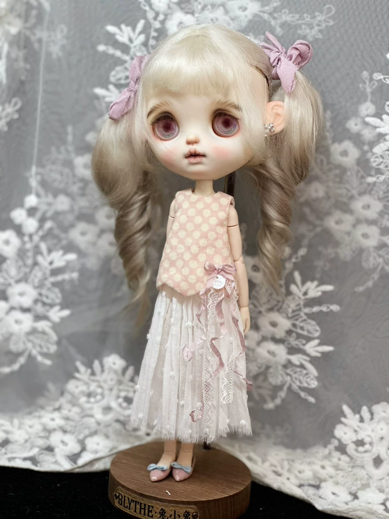 Elegant Blythe Doll Outfit: Polka Dot Top & Lace Skirt – Perfect for Collectors & Play - Image 7