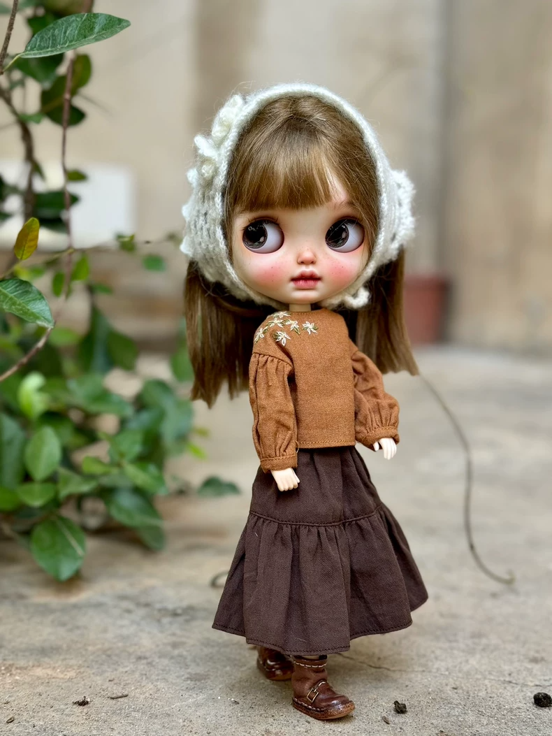 Vintage BLYTHE Outfit: Rustic Elegance with Handcrafted Shirt, Layered Skirt & Cozy Headscarf - Image 3