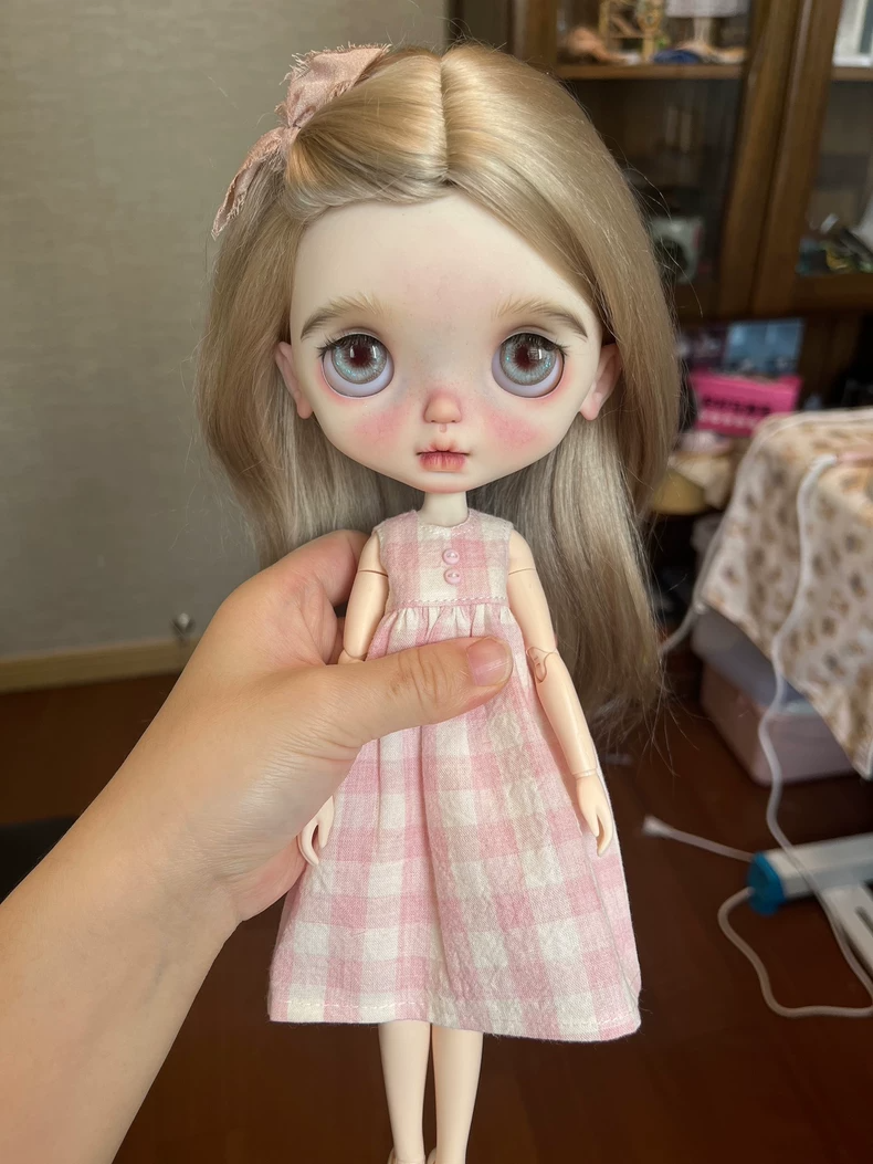 Charming Pink Plaid Blythe Doll Dress Handmade for OB24 - Premium Quality - Image 1