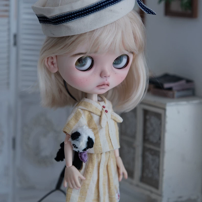 Vintage Modern Blythe Doll Clothes: Yellow Stripe Outfit in Premium Cotton - Collector's Choice - Image 2