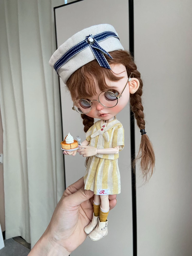 Vintage Modern Blythe Doll Clothes: Yellow Stripe Outfit in Premium Cotton - Collector's Choice - Image 6