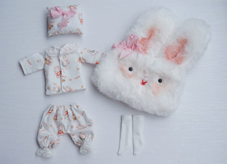 Cozy Bunny Blythe Doll Outfit – Lace Top, Sleep Pants & Plush Mask Set (OB22/OB24, Custom Sizes, Pastel Pink/White) - Image 4