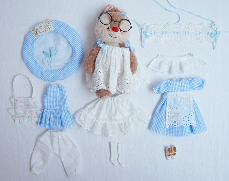 Vintage-Modern Blythe Doll Outfit: Blue Checkered Dress with Floral Details & Accessories - Image 2