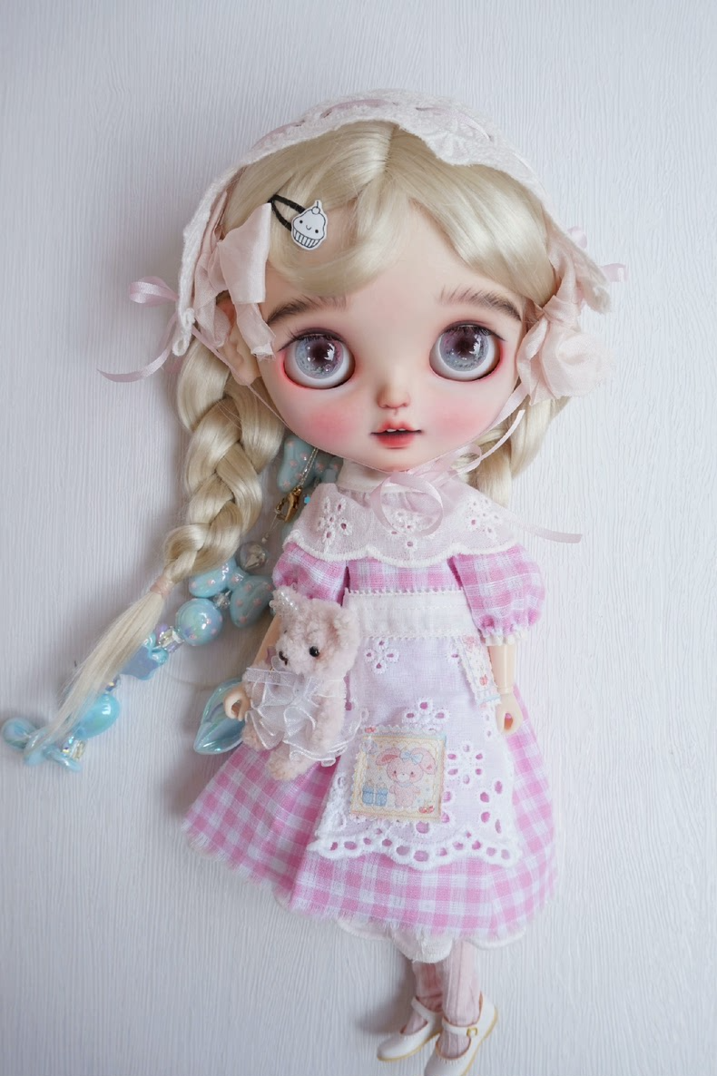 Charming Blythe Doll Outfit: Pink Plaid Dress & Elegant Accessories for OB22/OB24 BJD – Romantic & Collectible - Image 4