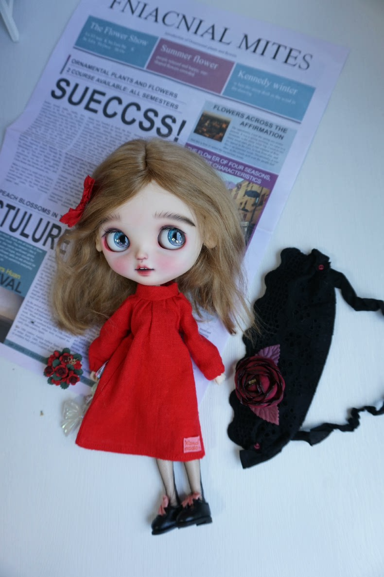 Vibrant Red Blythe Doll Dress Set with Rose Hairband & Lace Stockings – OB22/OB24 - Image 1