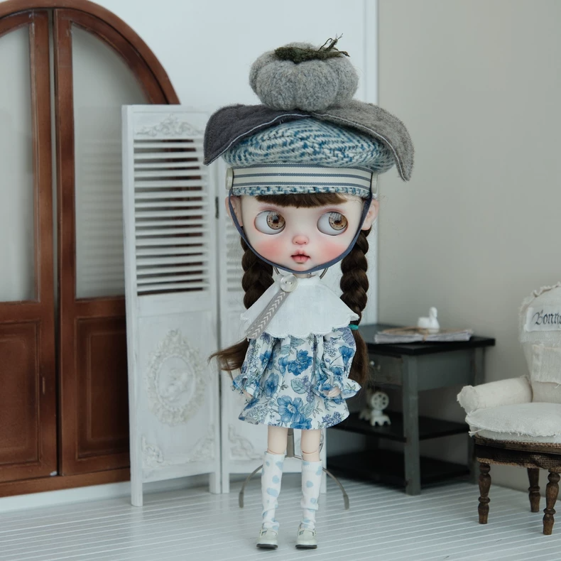 Blythe Doll Blue Floral Dress & Beret Outfit Set - Premium Quality Adjustable Doll Clothes for Collectors - Image 1