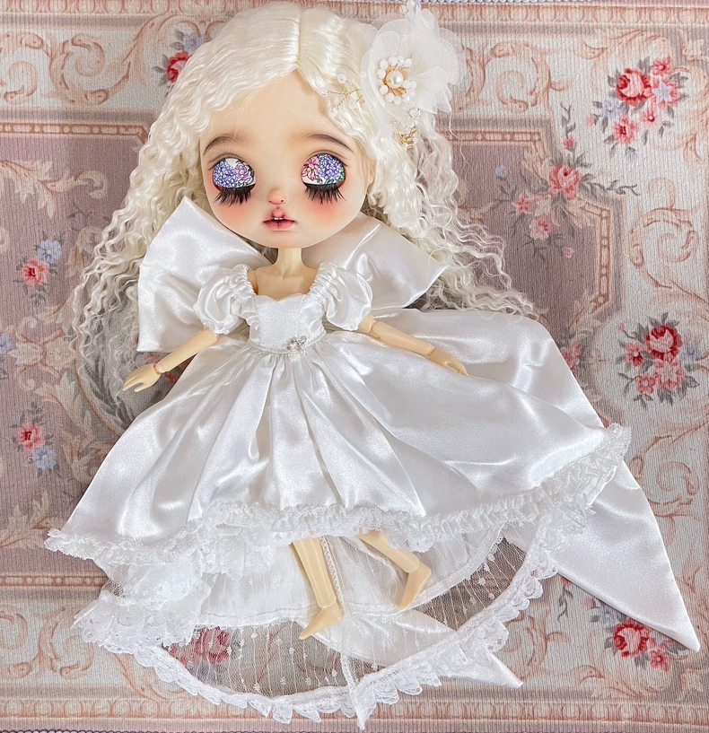Elegant Blythe Doll Outfit with Lace & Satin - Detachable Bow & Headpiece for Collectors - Premium Quality & Versatile Styling - Image 9