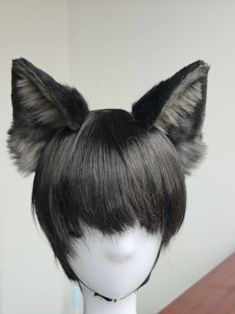 Handmade Wolf Ears Headband - Realistic Faux Fur Cosplay - Image 3
