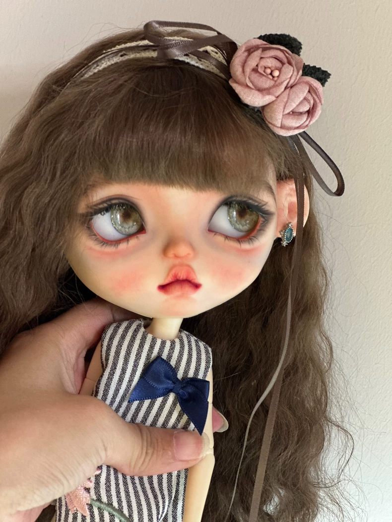 Elegant Floral Headbands for Dolls: Timeless Accessories for Versatile Styling - Image 3