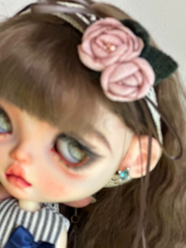 Elegant Floral Headbands for Dolls: Timeless Accessories for Versatile Styling - Image 7