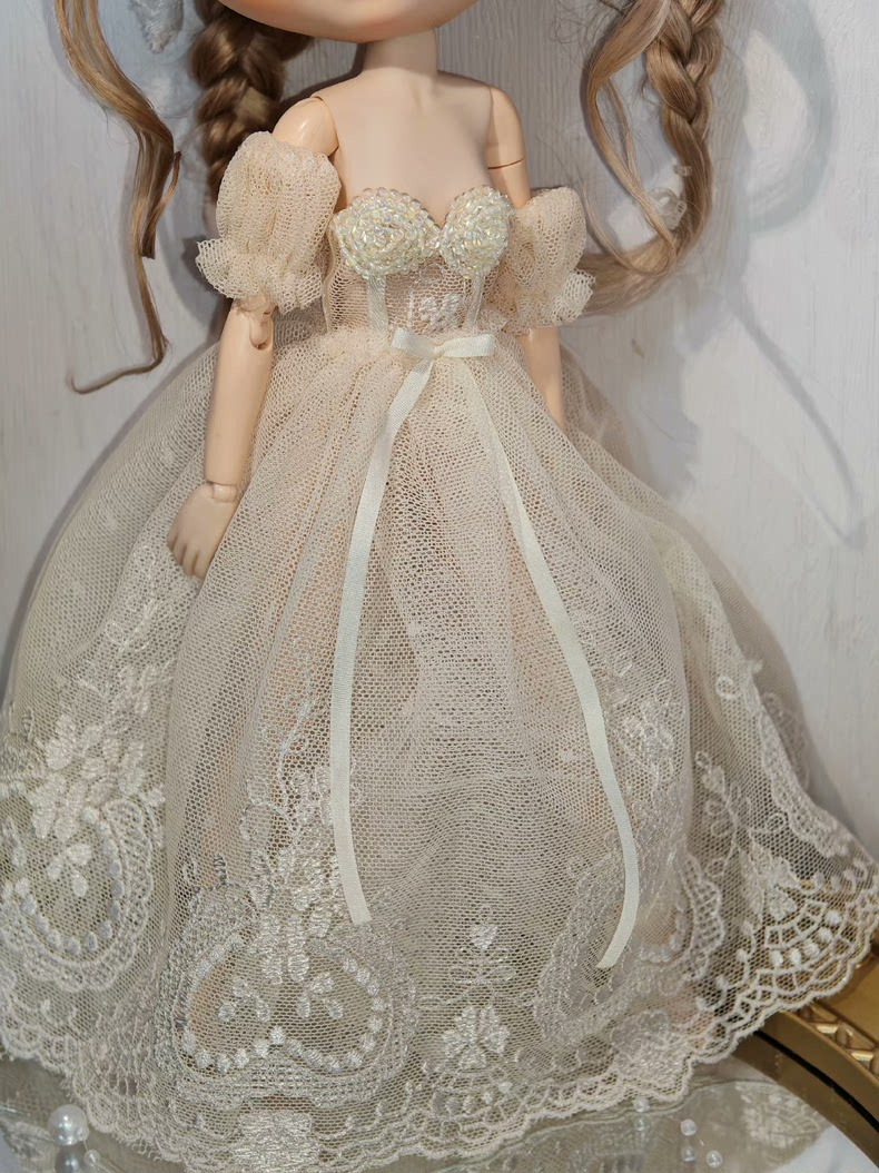 Exquisite Lace Beaded Dress for BLYTHE Dolls – Timeless Elegance & Premium Craftsmanship - Image 6