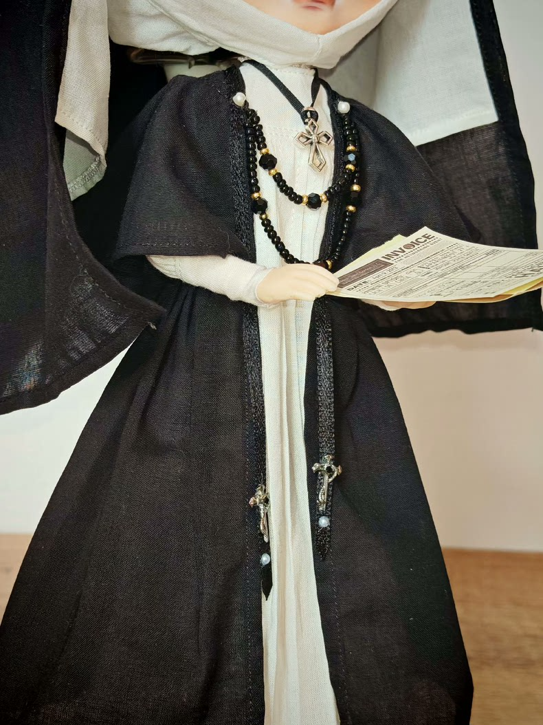 Elegant Nun Outfit for BLYTHE Doll – Premium Black & White Ensemble with Veil & Cross Necklace - Image 2