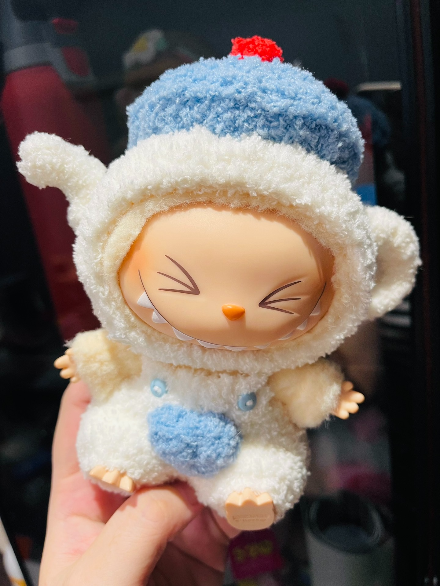 Adorable Labubu Doll Outfit – Cozy Teapot Design for 1st & 2nd Gen Collectors - Image 1
