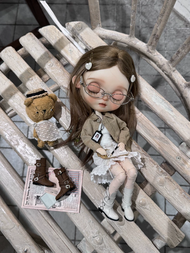 Vintage Lace Blythe Doll Outfit - Premium Jacket & Skirt Ensemble - Image 1