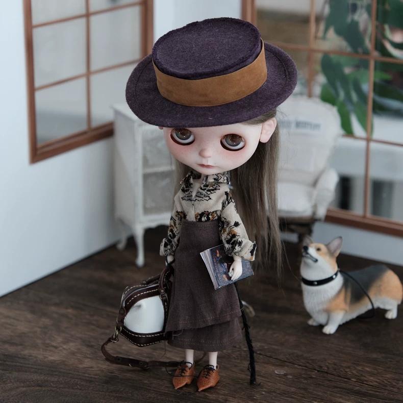 Chic BLYTHE Outfit: British Cotton Semi-Formal Blouse & Skirt Set for Collectors - Image 1