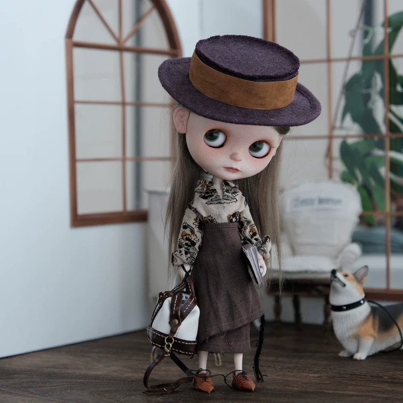 Chic BLYTHE Outfit: British Cotton Semi-Formal Blouse & Skirt Set for Collectors - Image 5