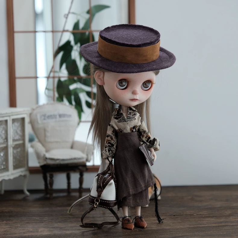Chic BLYTHE Outfit: British Cotton Semi-Formal Blouse & Skirt Set for Collectors - Image 6