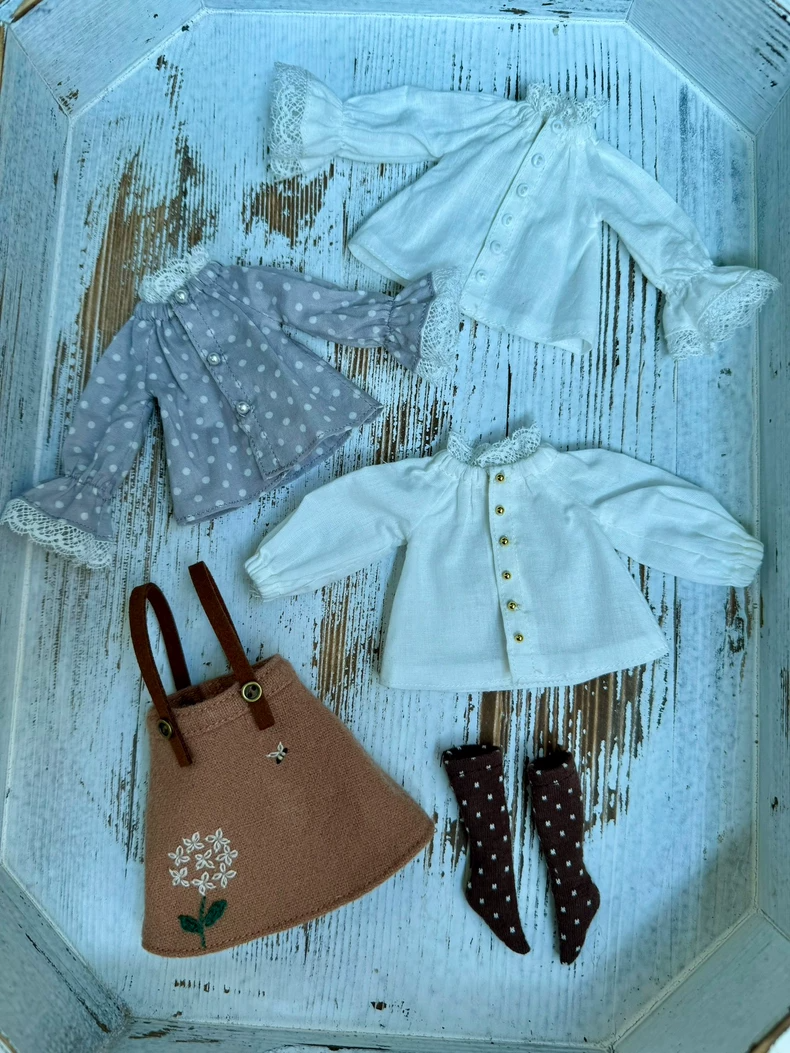 Vintage-Meets-Modern Blythe Doll Outfit: Polka Dot Blouse & Floral Skirt with Cozy Knit Hat - Image 7