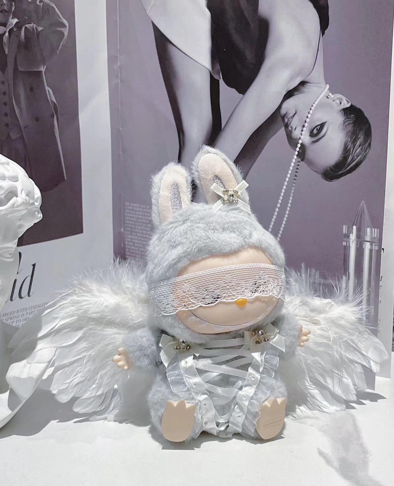 Whimsical Angelic LABUBU Doll Outfit – Feathers, Lace & Elegant Wings for Collectible Play - Image 1