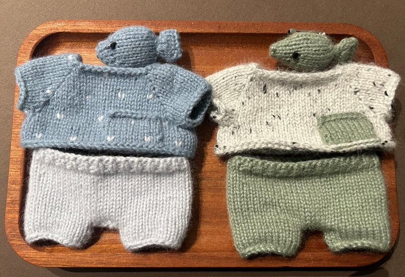 Charming LABUBU Outfit: Dotted Sweater, Pants & Fish Pin – Soft, Durable & Playfully Sophisticated - Image 3