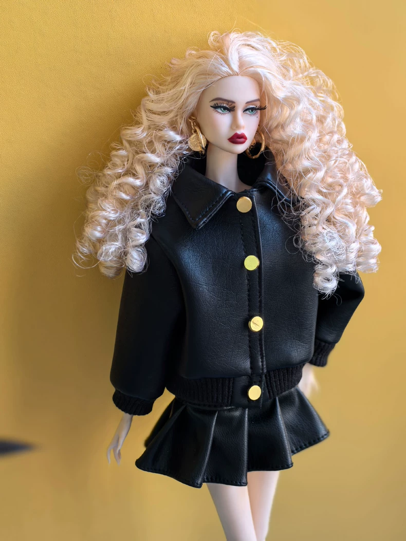 Chic 5-Piece BJD 1/6 Outfit: Matte Leather Jacket & Pleated Skirt Set in Black/Blue with Gold Accents - Image 3