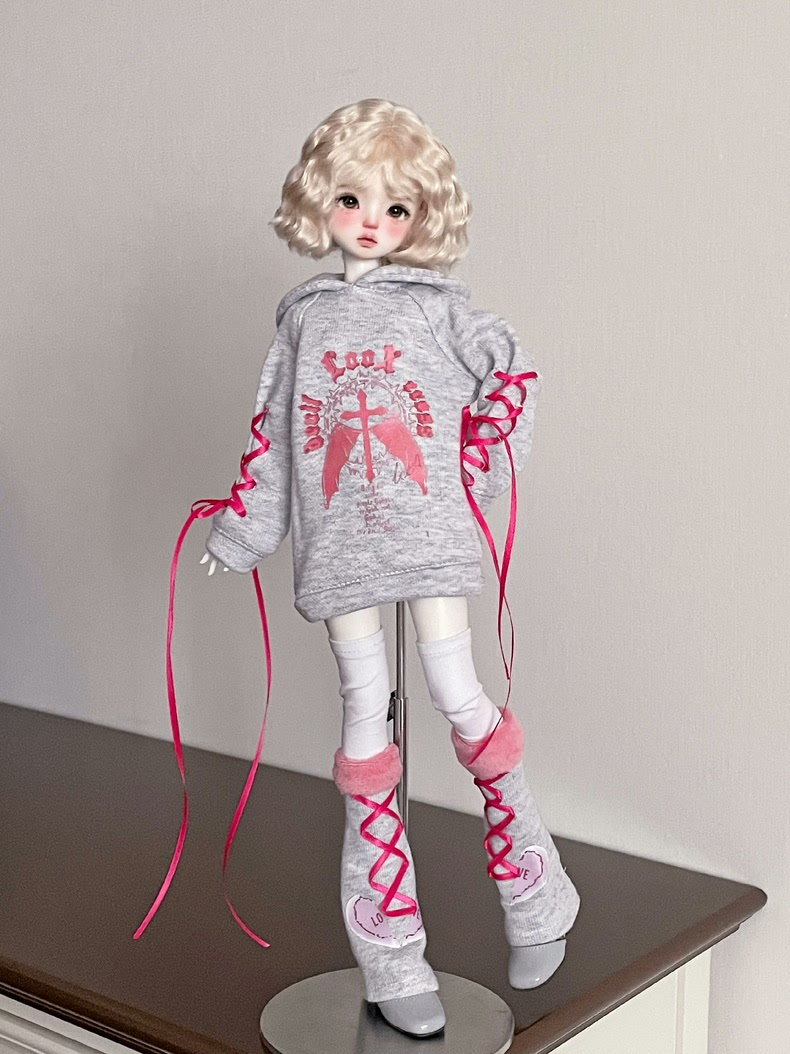 Stylish Cozy BJD 1/4 Hoodie Outfit with Leg Warmers & Socks - Multiple Colors! - Image 9