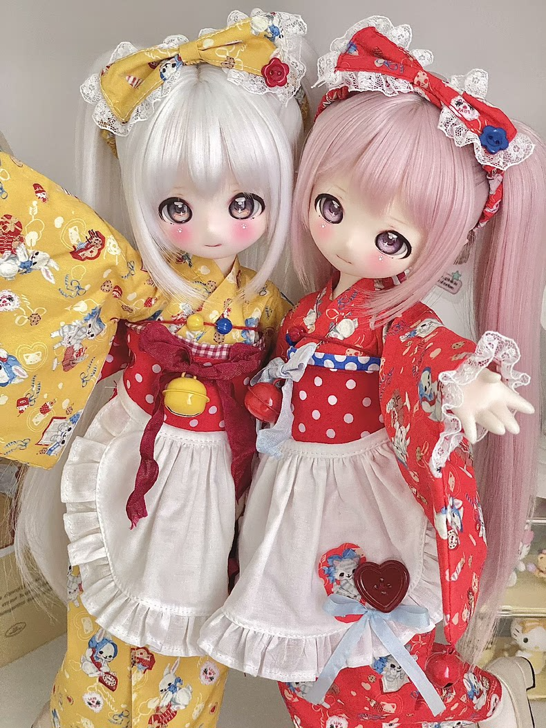 Exquisite 1/4 BJD Kimono Outfit - Vibrant Yellow & Red Traditional Japanese Doll Clothes with Polka Dots & Character Prints - Image 2