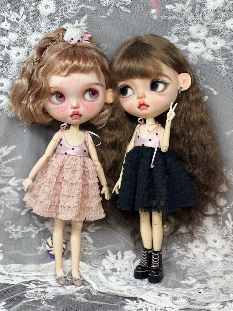Exquisite Handcrafted Blythe Doll Outfits: Elegant Cake Princess & Playful Apron Dresses - Image 2