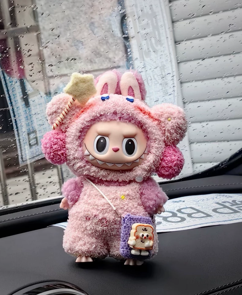 Adorable Plush Labubu Doll Outfit – Soft Fleece, Pink & Star Hood, Fits All Generations – Perfect Gift & Collectible! - Image 1