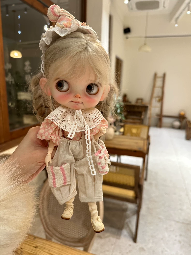 Vintage Charm BLYTHE Doll Outfit – Handmade Pastel Dress Set with Accessories for Creative Play & Display - Image 2