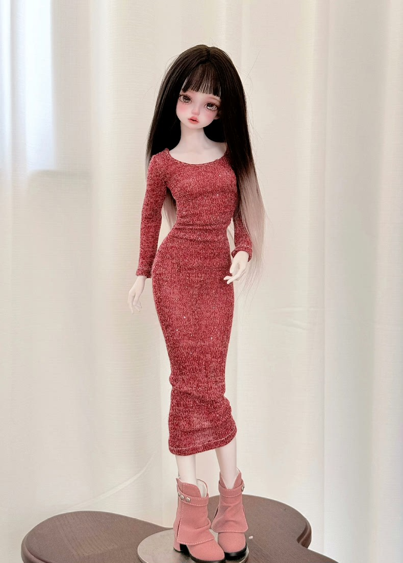 Elegant BJD 1/4 Doll Dresses: Premium Knitted Burgundy & Red Outfits for Collectors - Image 4