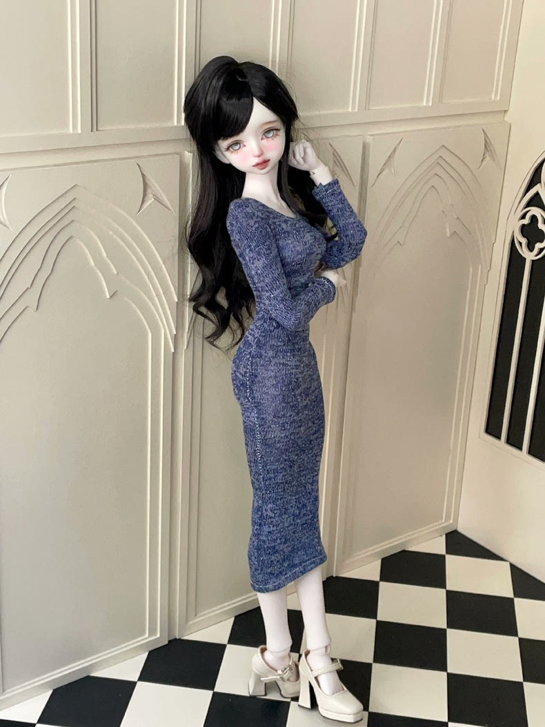 Elegant BJD 1/4 Doll Dresses: Premium Knitted Burgundy & Red Outfits for Collectors - Image 8