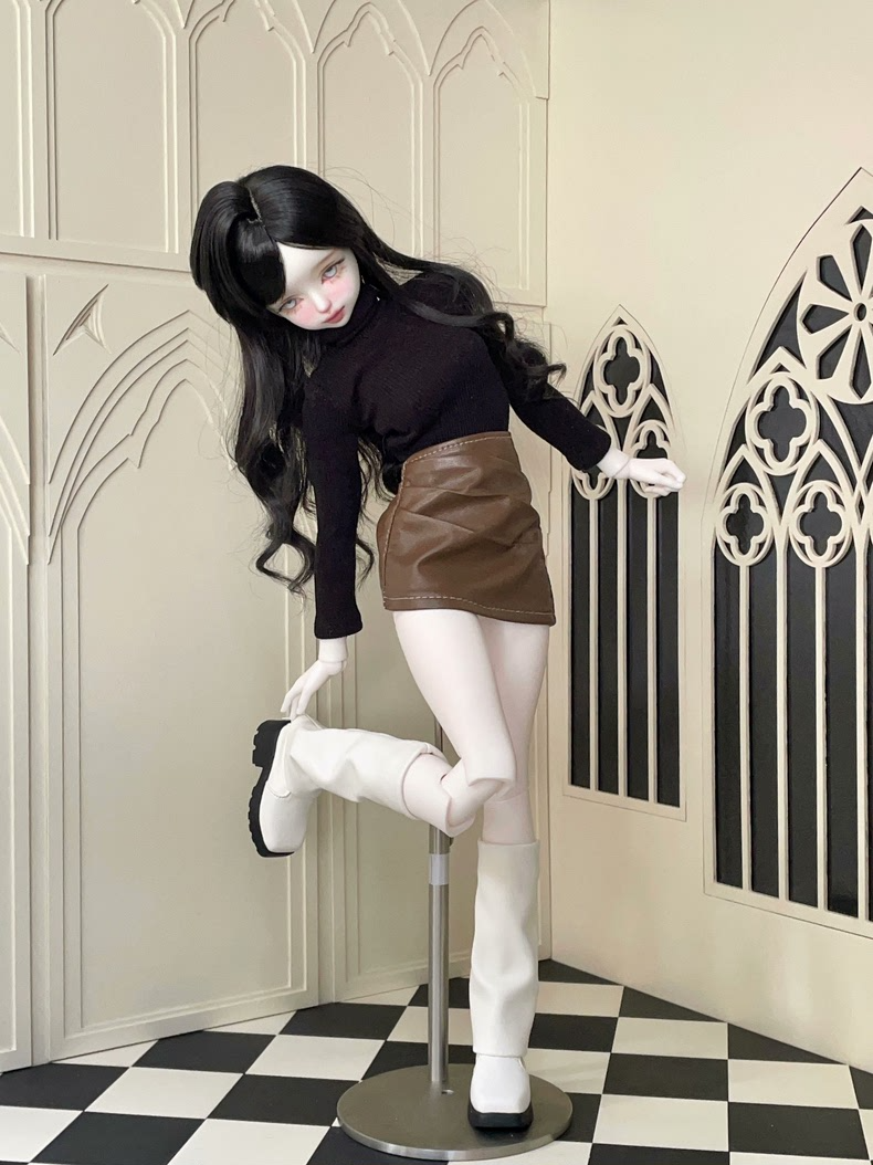 Stylish BJD 1/4 Doll Outfit: Knit Top & Leather Skirt Set for Fashionable Customization - Image 7