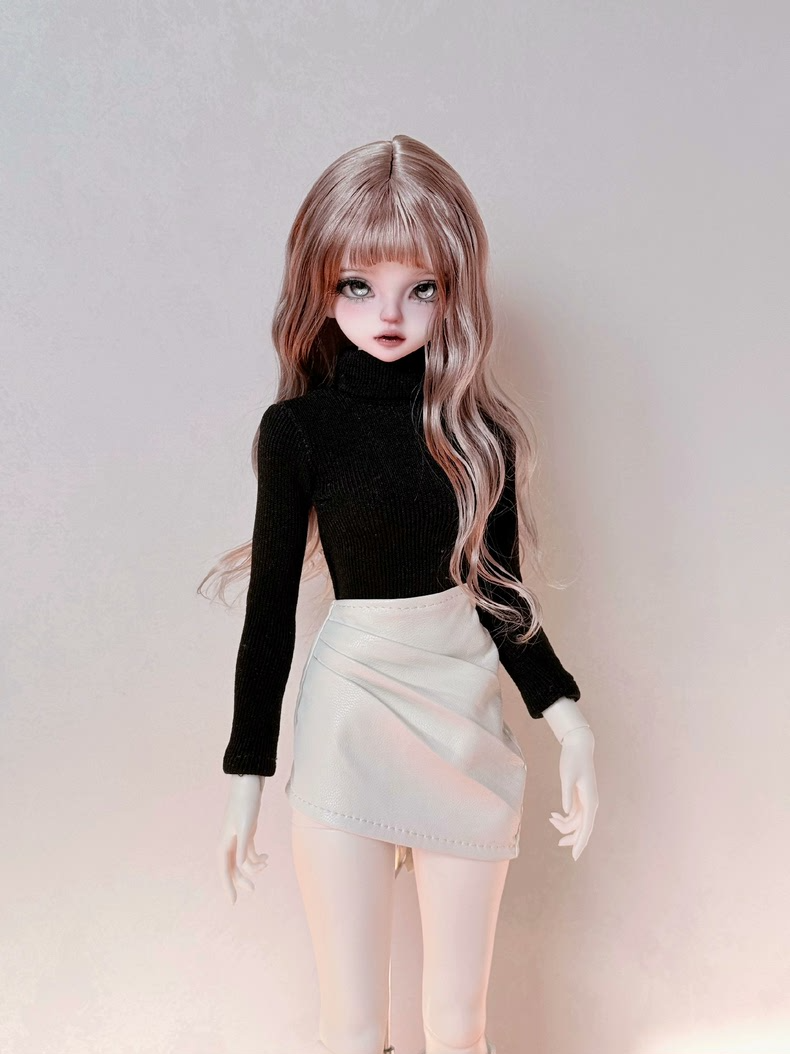 Stylish BJD 1/4 Doll Outfit: Knit Top & Leather Skirt Set for Fashionable Customization - Image 8