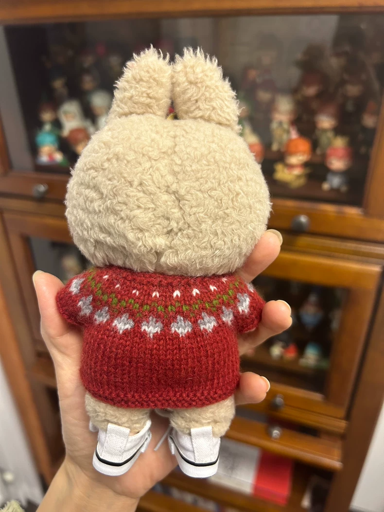 Adorable LABUBU Festive Outfit – Cozy Red Sweater & Knit Hat Set for Collectors - Image 2