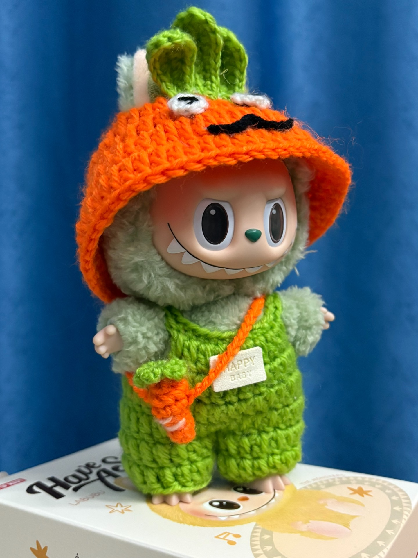 Adorable Labubu Carrot Costume – Vibrant Orange & Green Outfit for Playful Doll Styling - Image 2