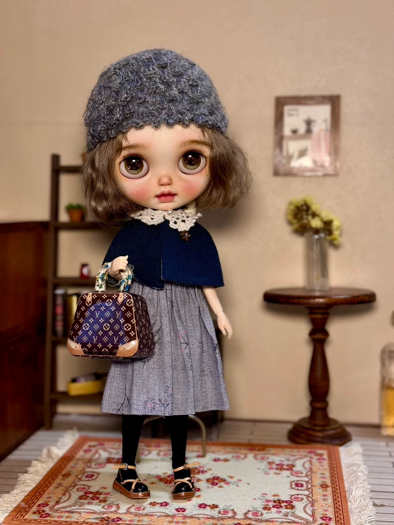 Vintage Elegance BLYTHE Doll Outfit – Japanese Cotton & Linen Dress with Floral Cape & Accessories - Image 1