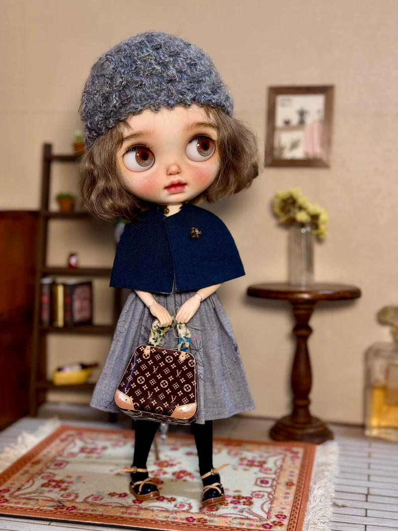 Vintage Elegance BLYTHE Doll Outfit – Japanese Cotton & Linen Dress with Floral Cape & Accessories - Image 3