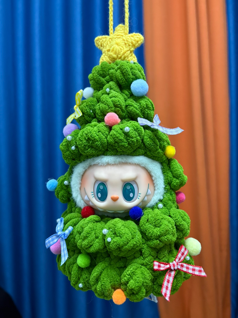 Festive LABUBU Christmas Tree Costume – Plush Holiday Outfit for Dolls - Image 5