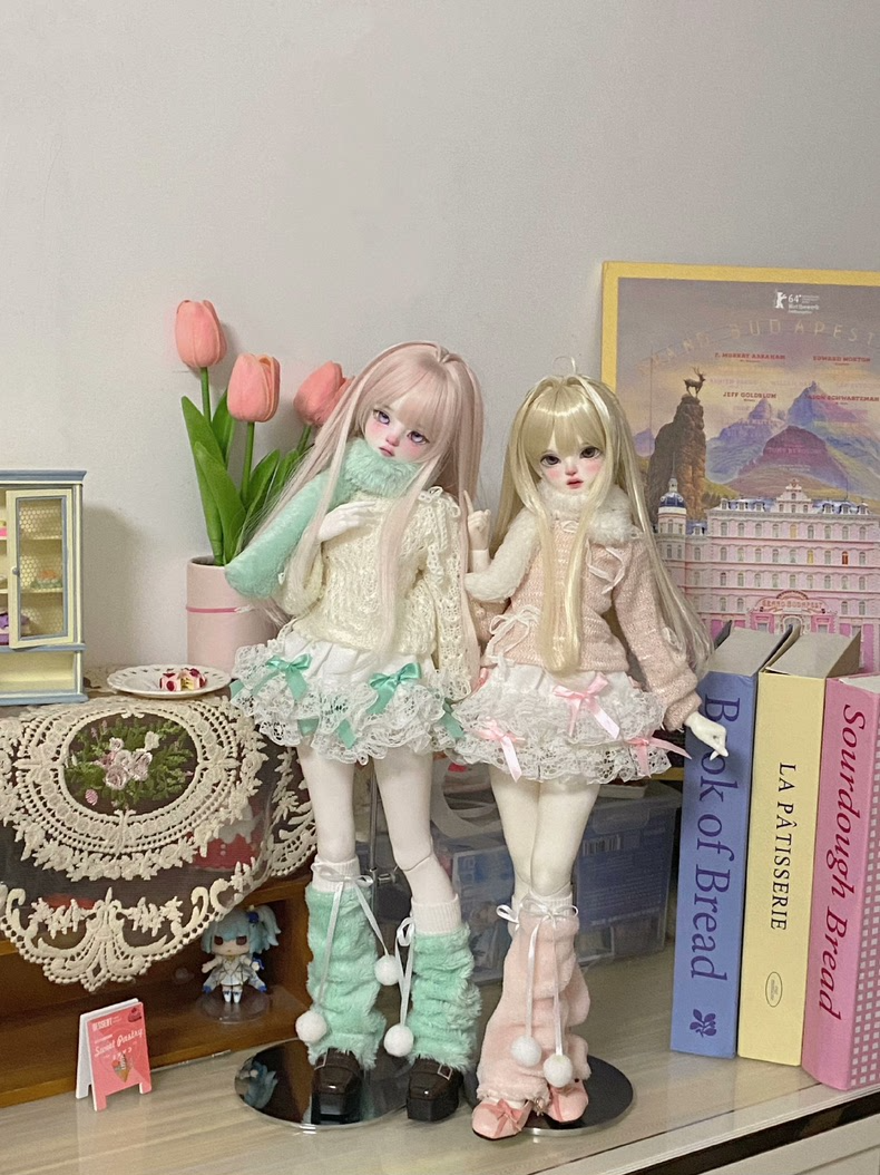 Elegant Peach & Green BJD 1/4 Doll Outfit – Lace Details & Luxurious Soft Fabric - Image 2